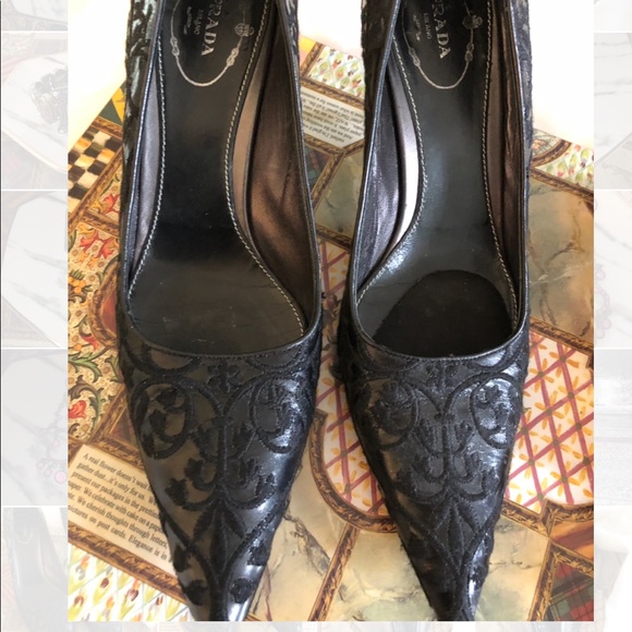 Authentic Prada Leather Embroidered Pumps 8.5 - Picture 2 of 4